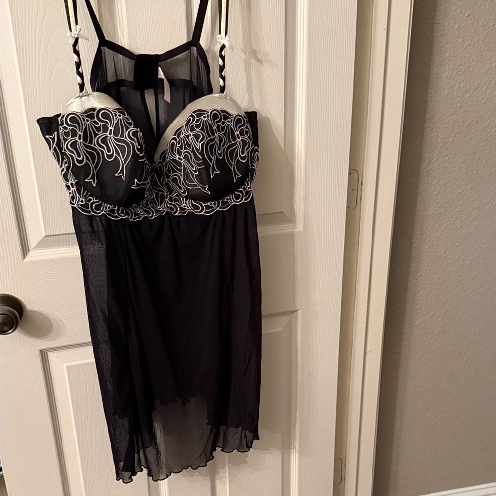 Cacique Black and White Lace Chemise